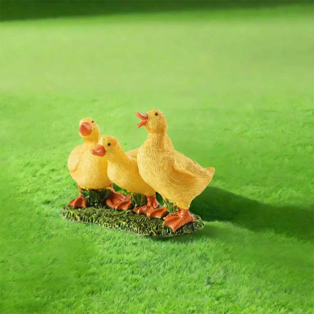 Garden Decor Resin Three Ducks Statue Cartoon Decorative Ducks Sculpture Cute Desktop Ornament Living Room