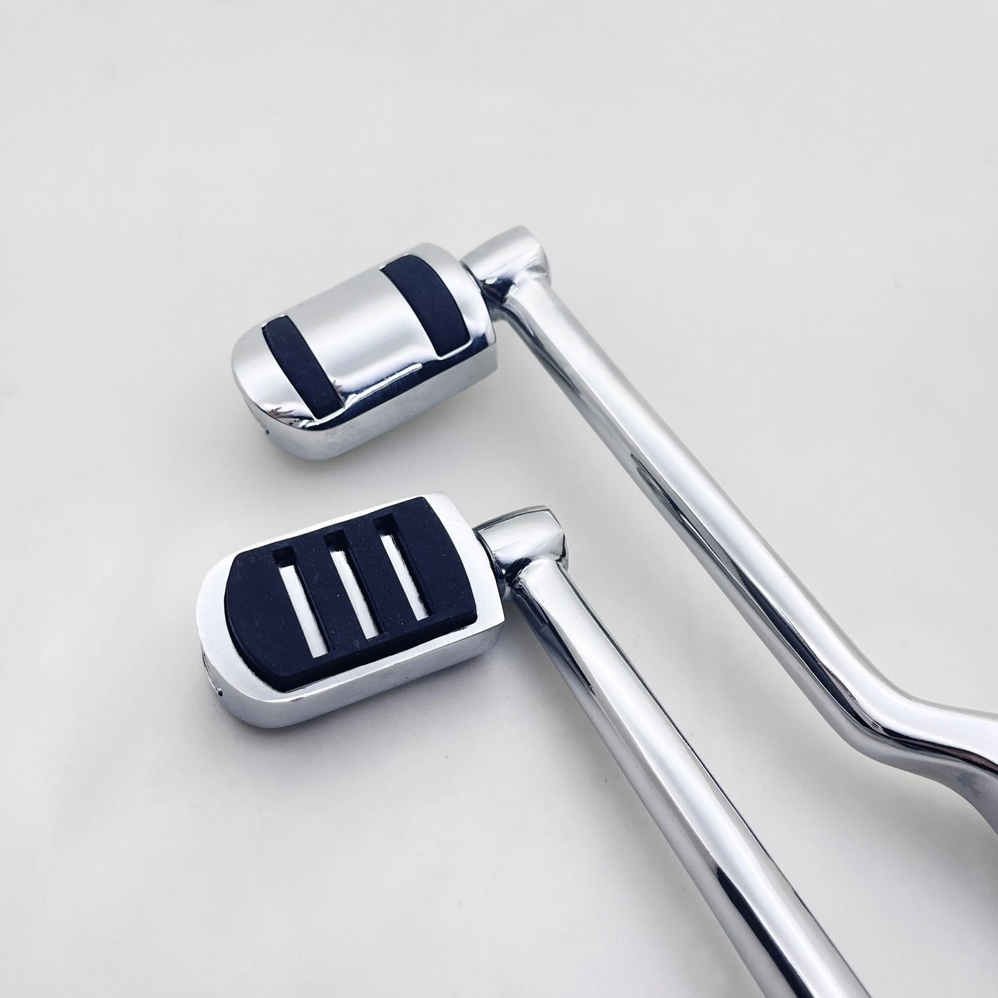 Front Rear Motorcycle Gear Heel Toe Shift Pegs Levers For Harley Davidson FL Softail Touring Road King Road Street Electra Glide