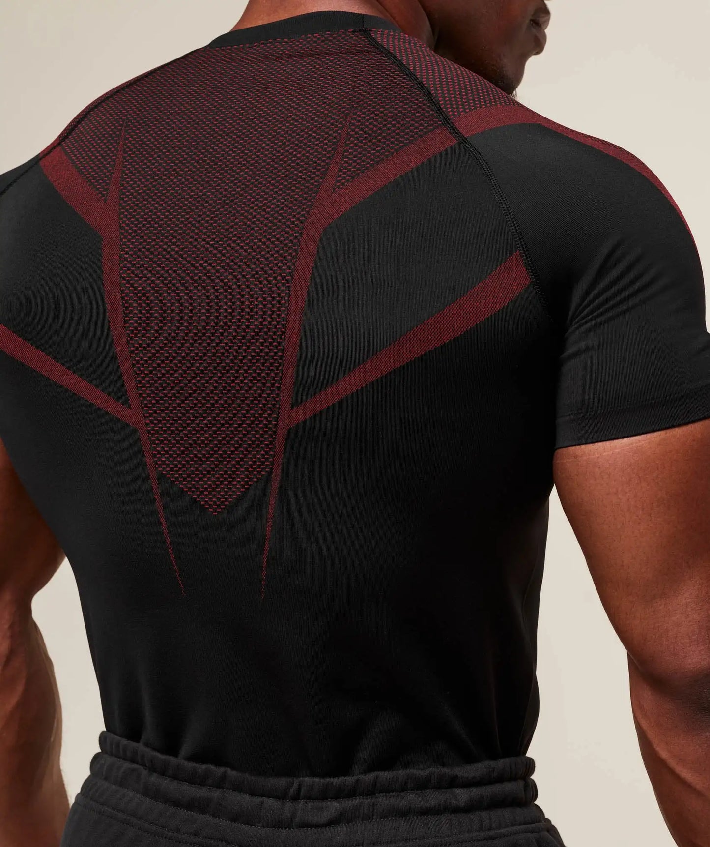 Fitness T-shirt, men's elastic quick drying breathable short sleeved, suitable for exercise, running, cycling, fitness clothes