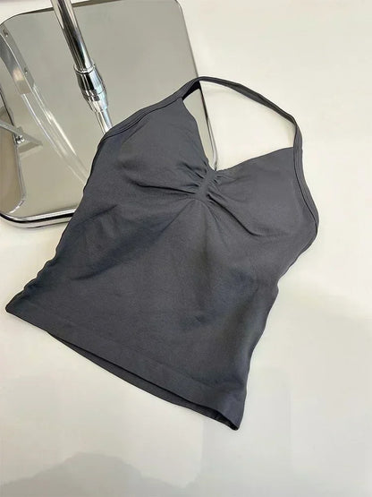 Summer fitness shape  beautiful shoulder straps  chest pillow  bra and yoga shorts  a must for fitness.