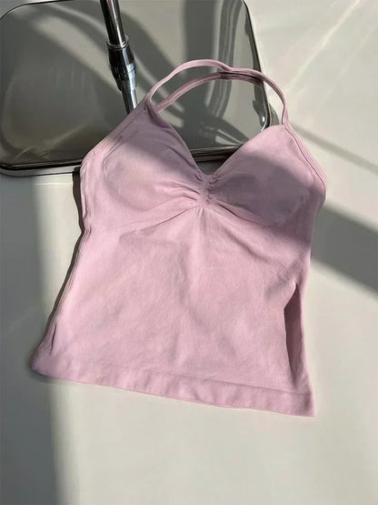 Summer fitness shape  beautiful shoulder straps  chest pillow  bra and yoga shorts  a must for fitness.