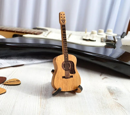1 Guitar Lover Gift Set - Personalized Engraved Guitar Picks, Perfect for Anniversaries or Gifts for Father, Brothers or Friends