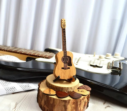 1 Guitar Lover Gift Set - Personalized Engraved Guitar Picks, Perfect for Anniversaries or Gifts for Father, Brothers or Friends