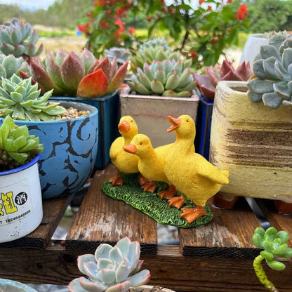 Garden Decor Resin Three Ducks Statue Cartoon Decorative Ducks Sculpture Cute Desktop Ornament Living Room