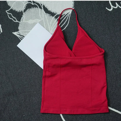 Summer fitness shape  beautiful shoulder straps  chest pillow  bra and yoga shorts  a must for fitness.